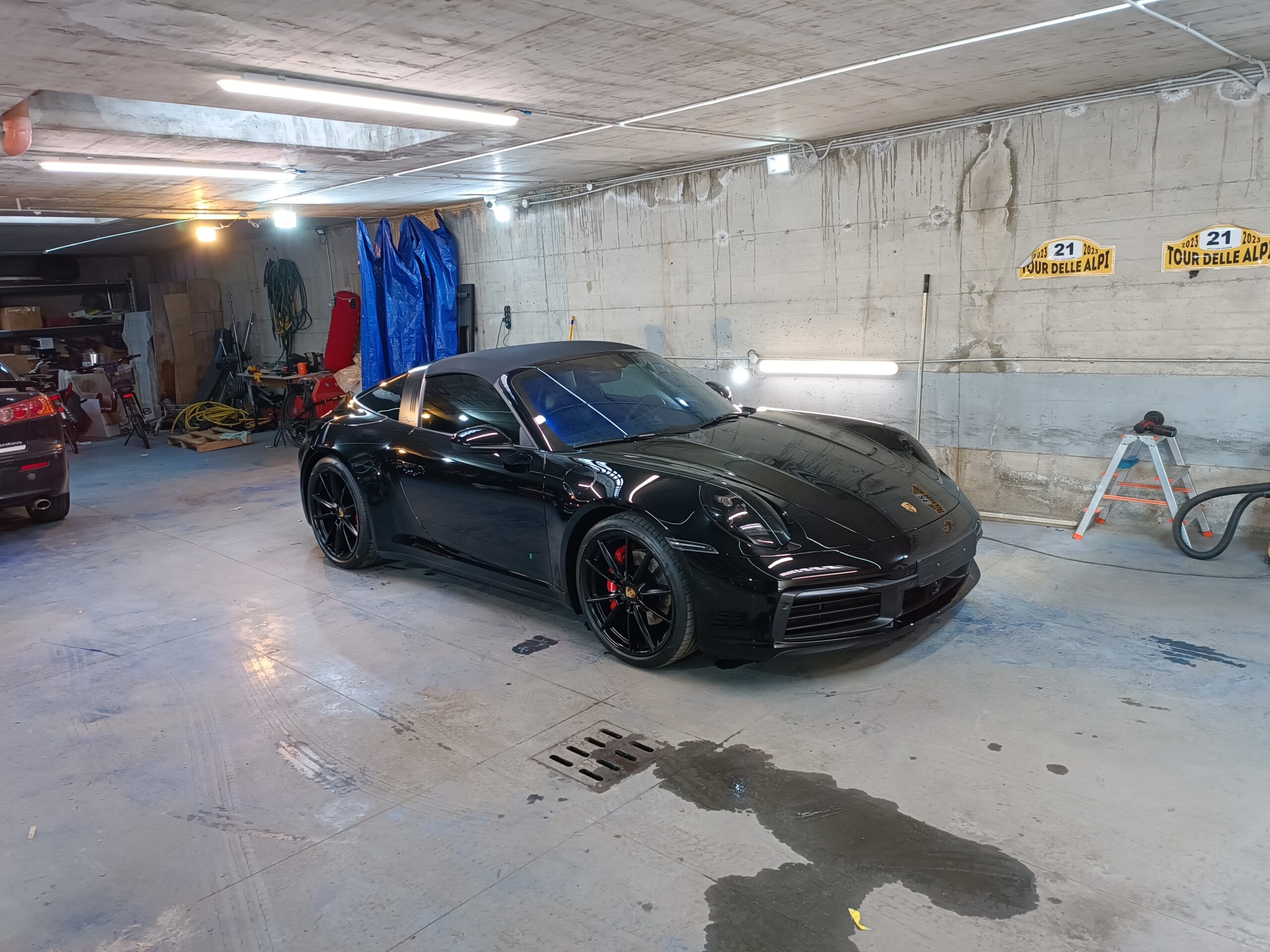 PORSCHE 911 Targa 4